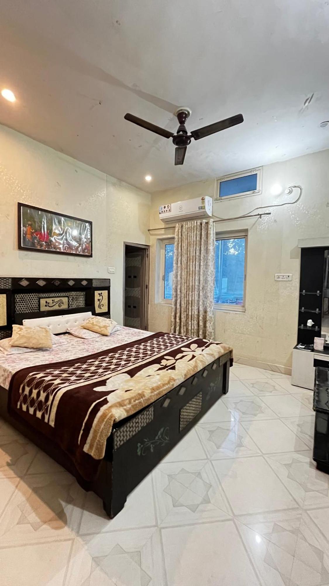 Hotel Sunset Orchha Exteriér fotografie